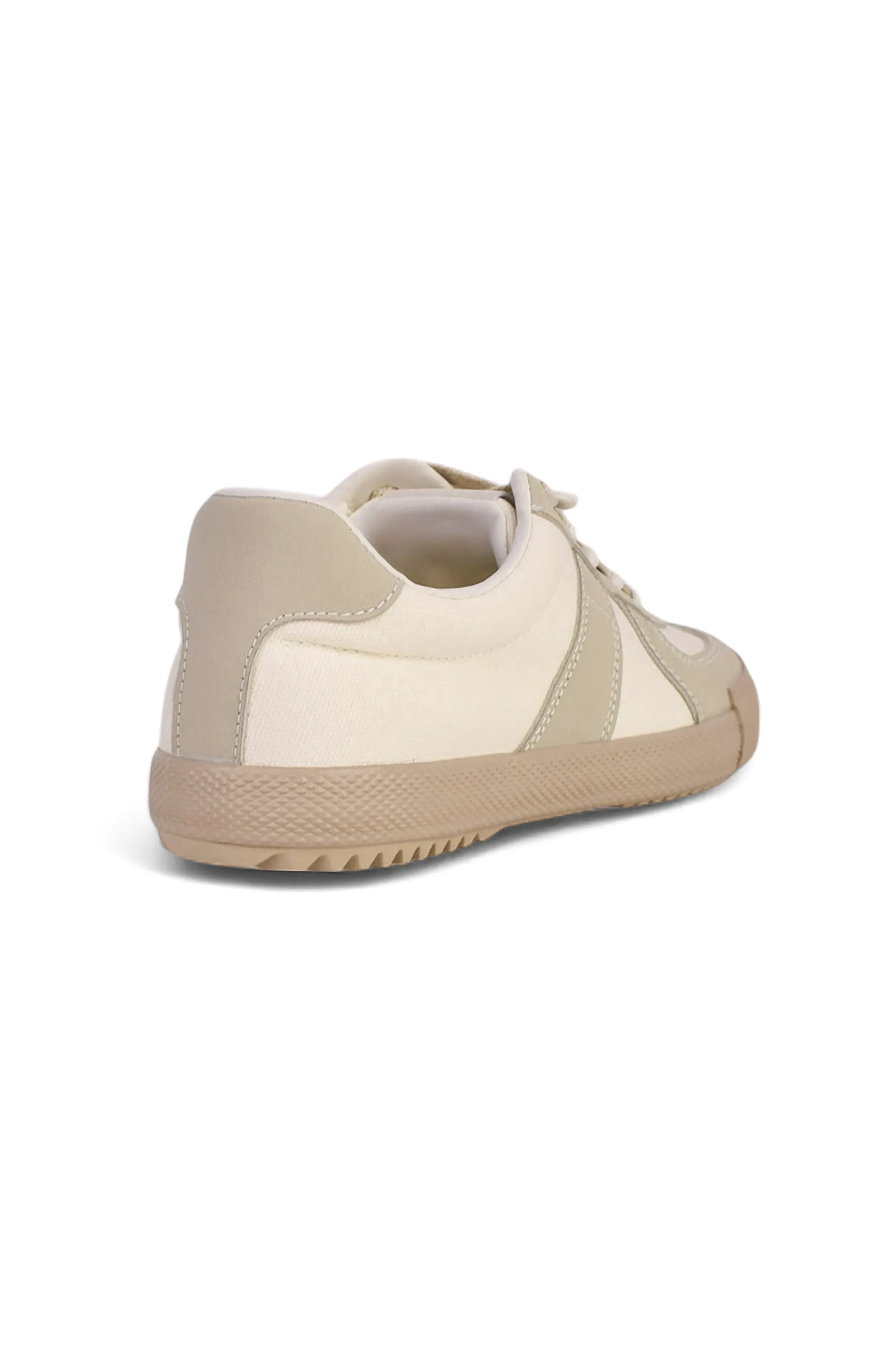 01-5354 Flat Sneaker