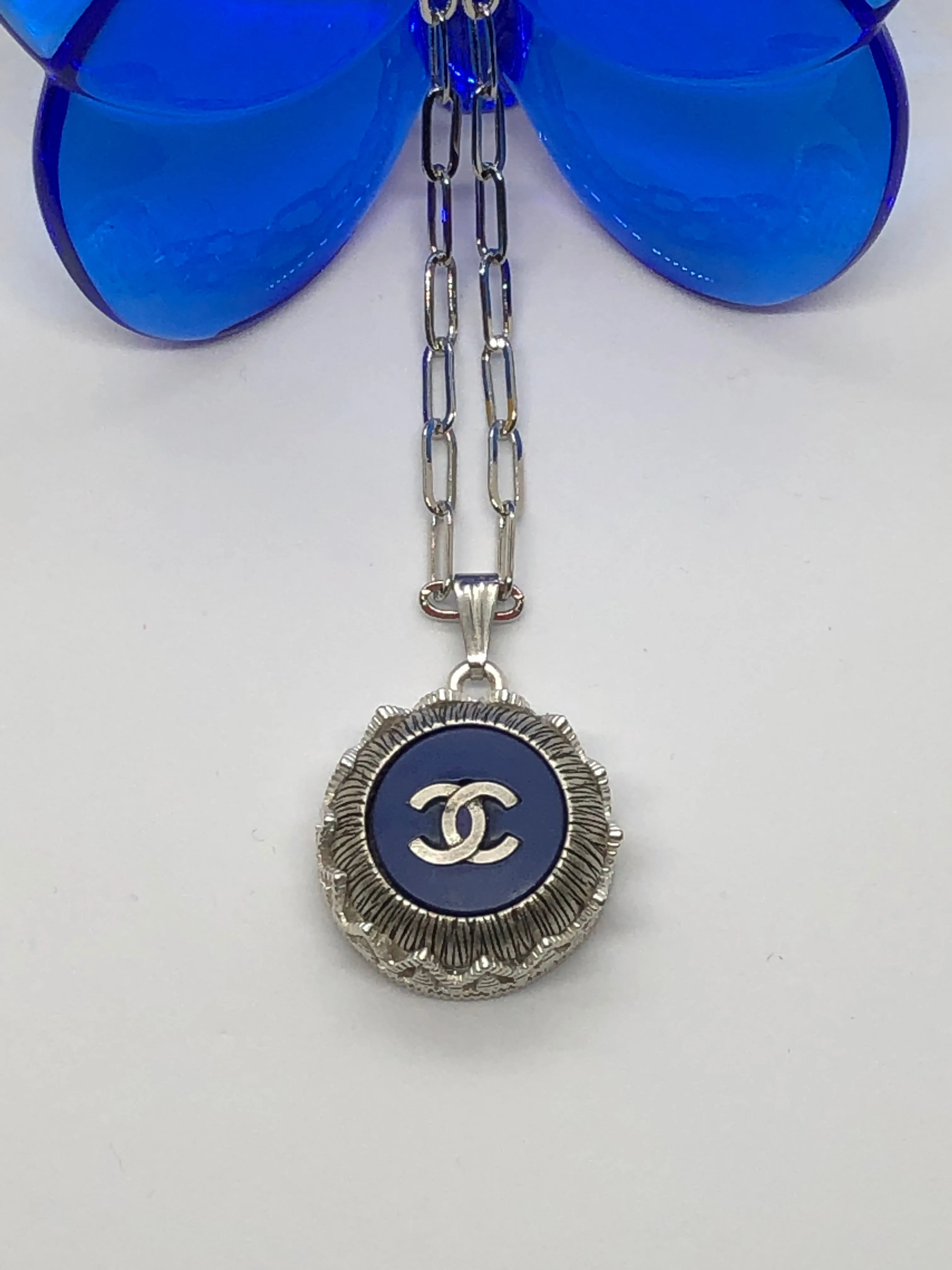 #223 Vintage Couture Necklace 23mm