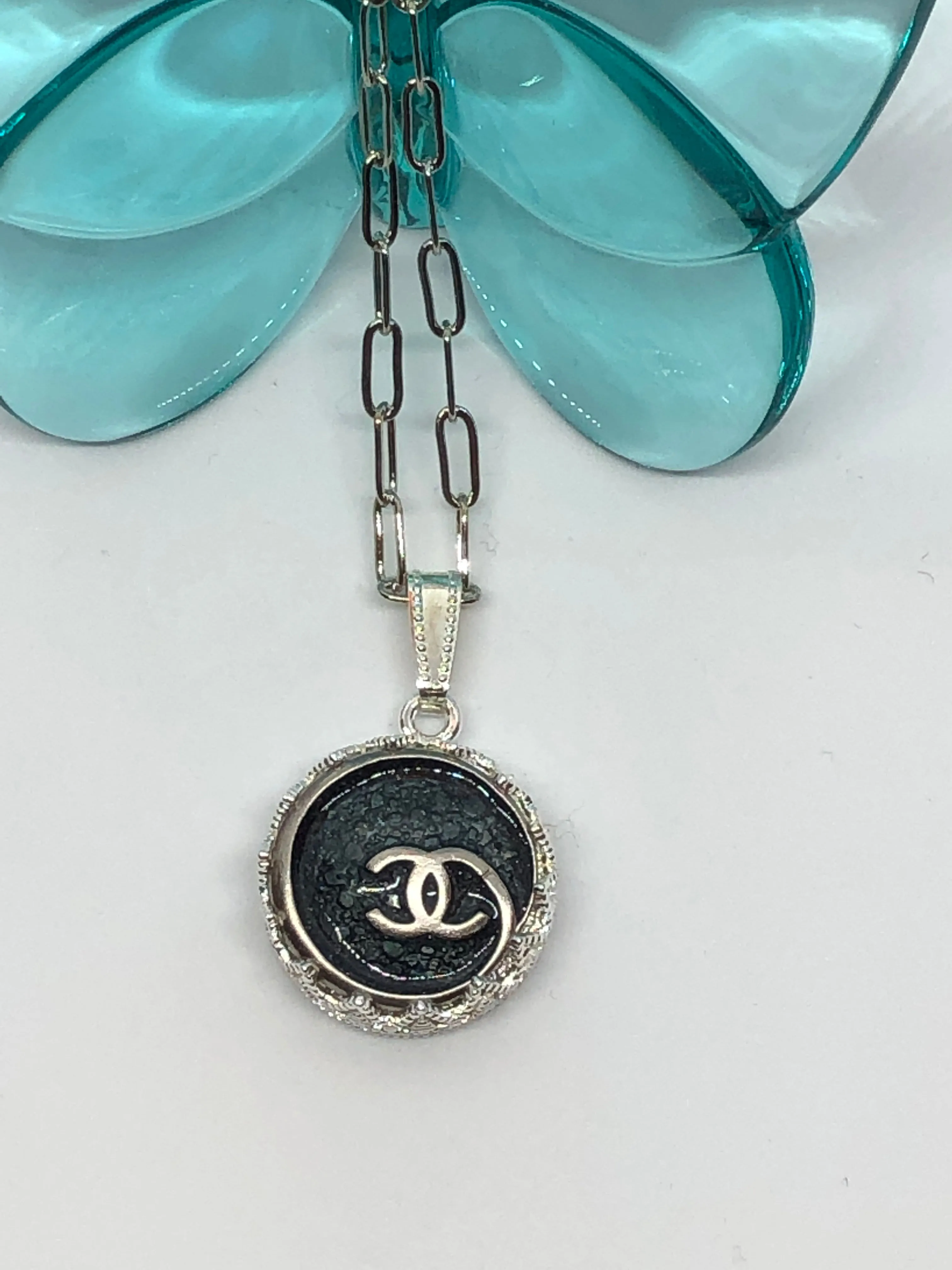#298 Vintage Couture Necklace 23mm