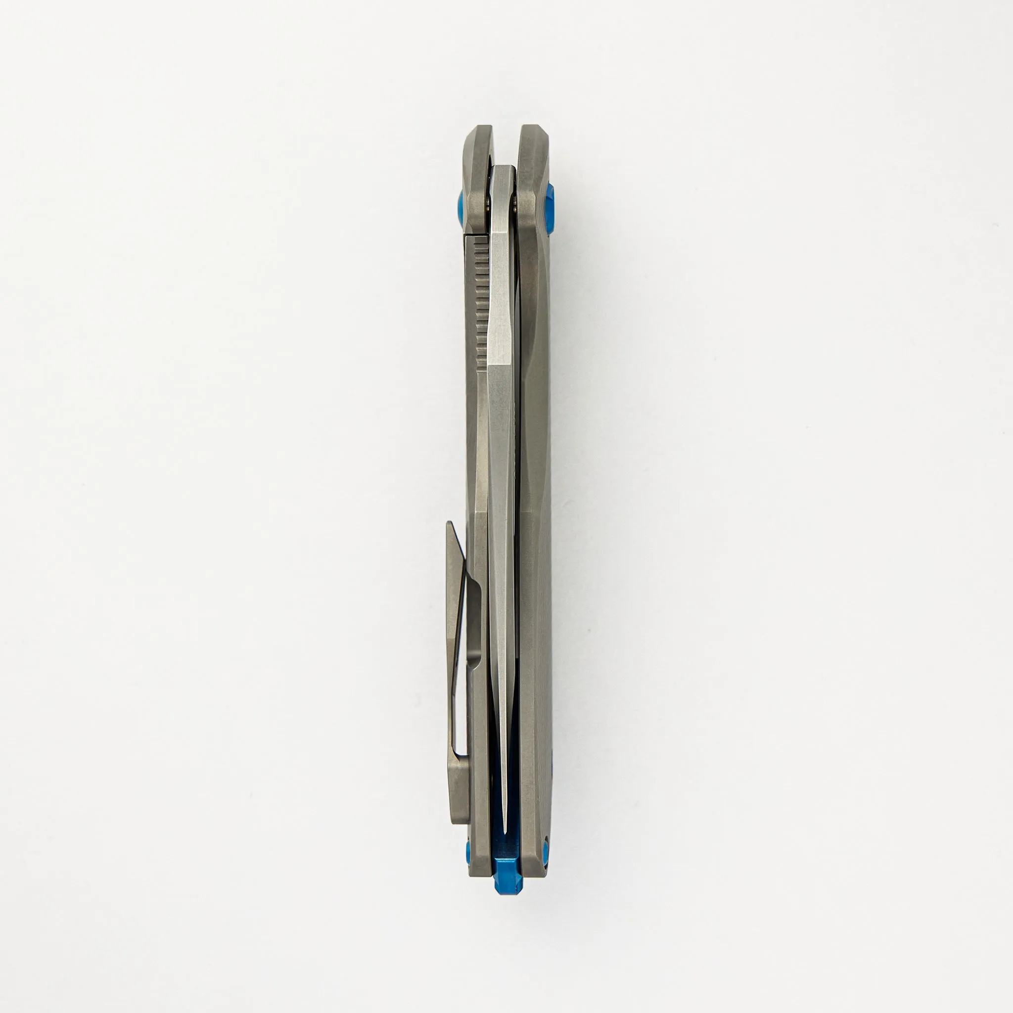 Arius - Corda Titanium Handle - Blue Hardware - Burnished W/ Polished Flats M390 Blade
