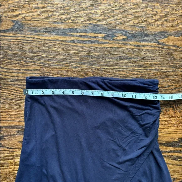 Boden Slide Slit Jersey Midi Skirt in Navy. Size 6P.