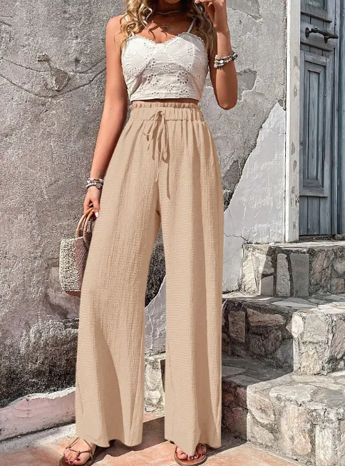 High-Waisted Wide-Leg Pants | Lightweight and Flowing | Elegant and Comfortable