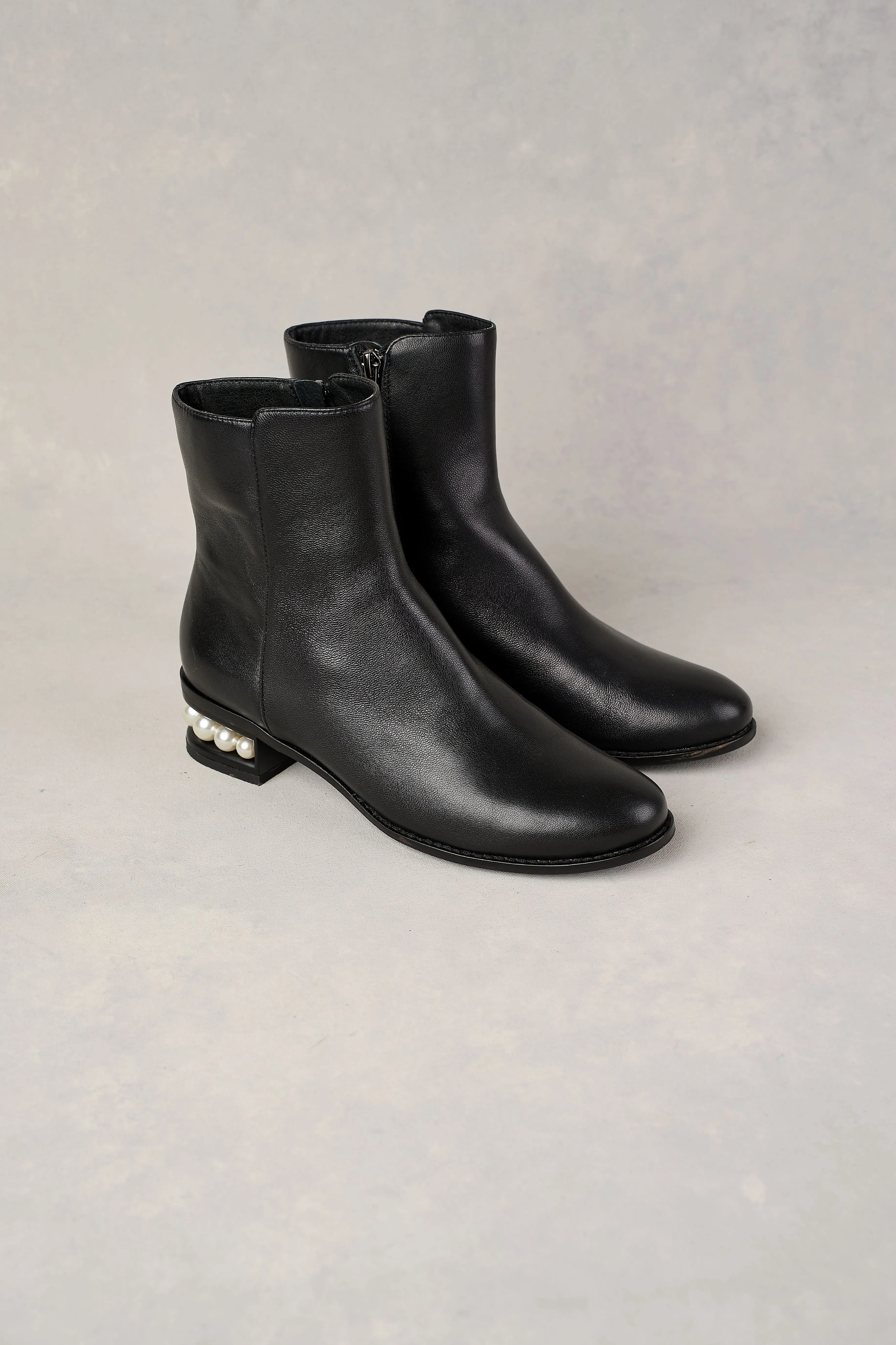 Jolie Pearl Heel Boot - Black