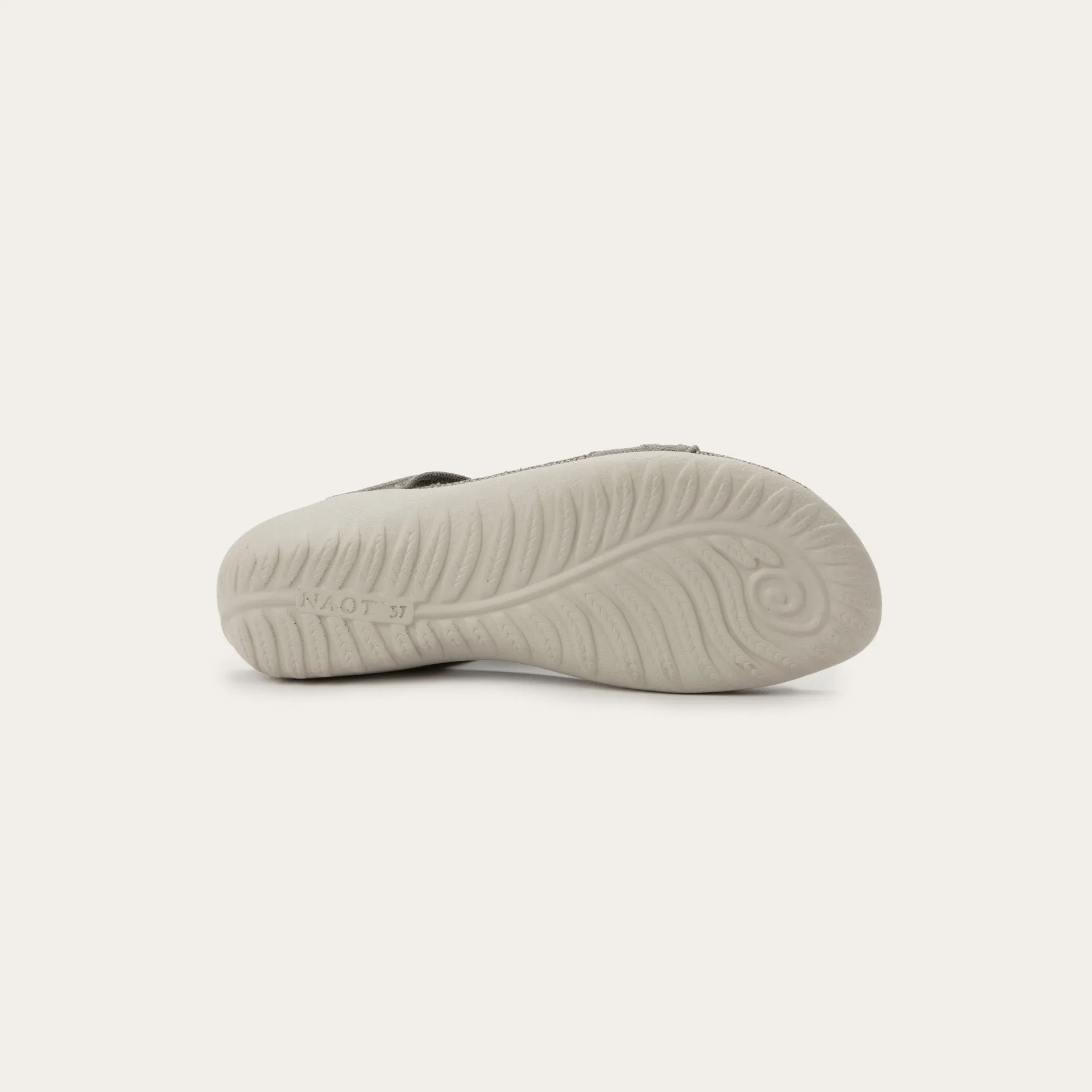 Kawhia | Vegan | Knit | Taupe