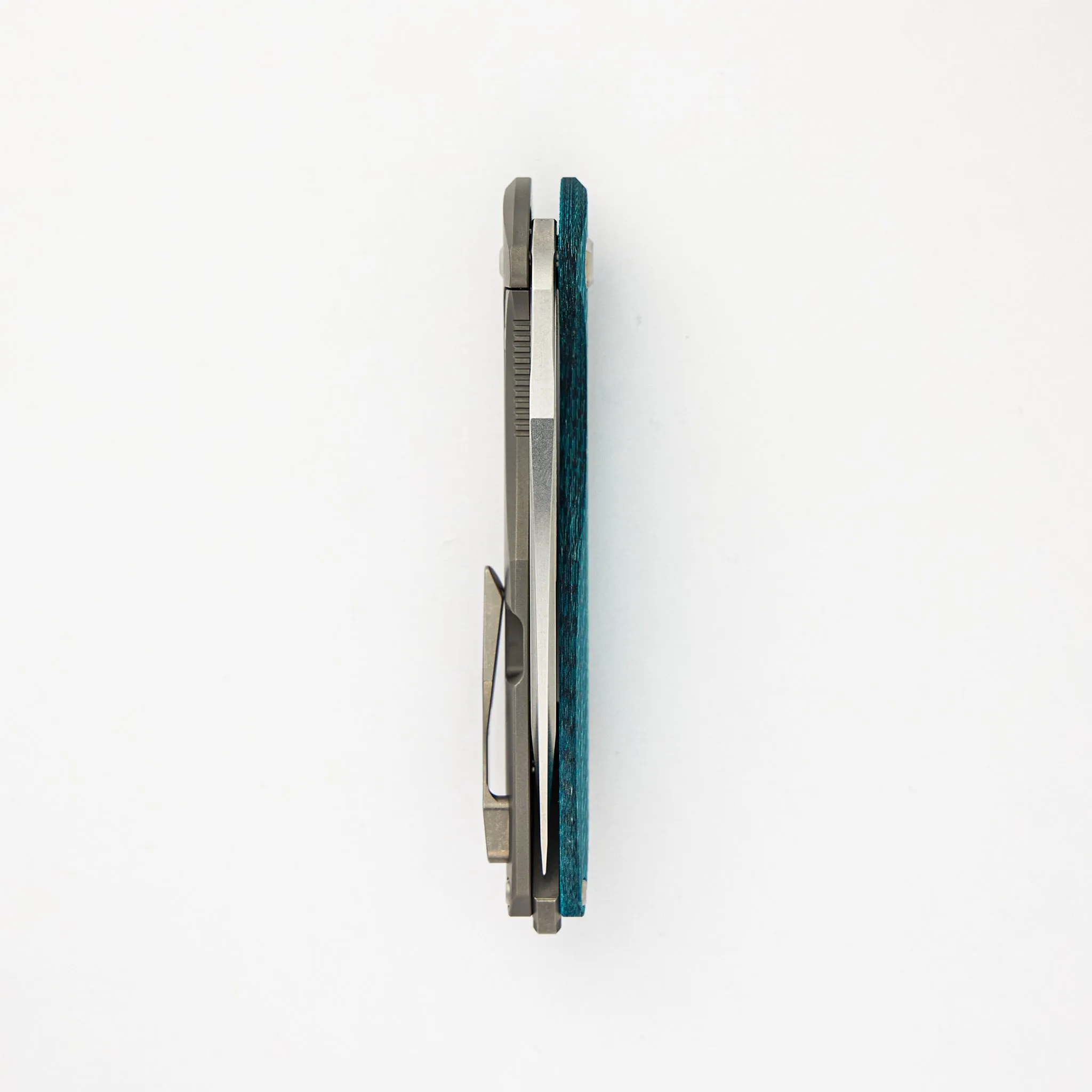 Mini Arius - Aqua Blue Twill Carbon Fiber Handle - M390