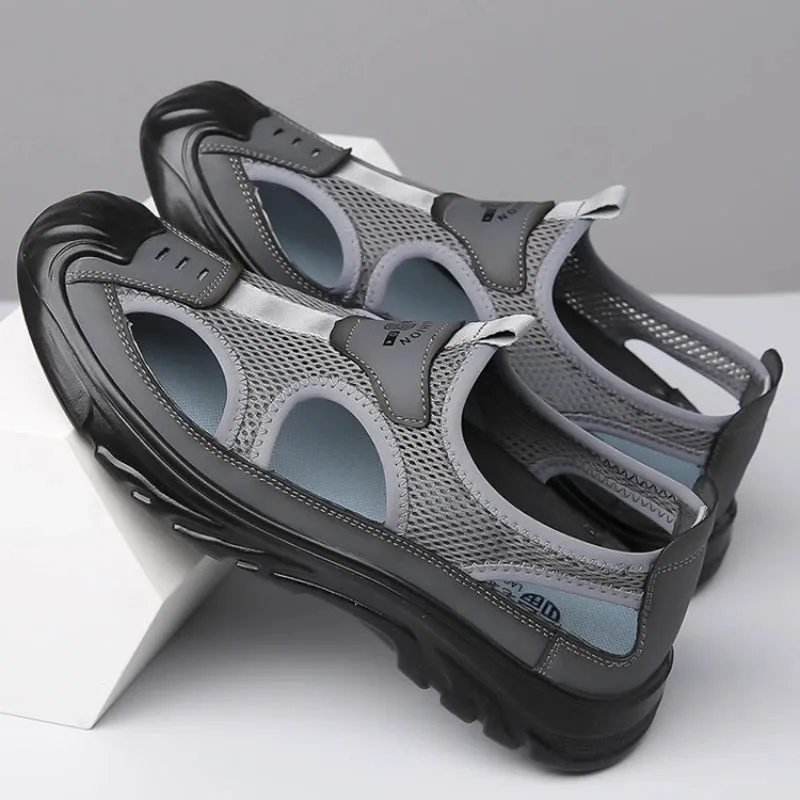New Summer Sandals Breathable Men Shoes Mesh Outdoor Men Hollow Sandals Antiskid Beach Sandals Flats Footwear Zapatillas Hombre
