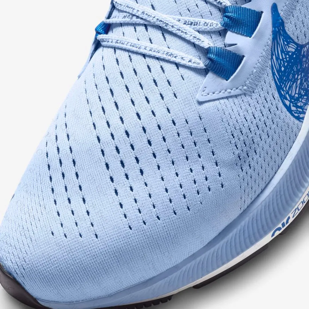 Nk Air Zoom Pegasus 38 X NATHAN BELL 'RUN TO A MAGICAL PLACE - ALUMINUM'