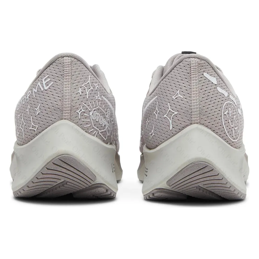 Nk Air Zoom Pegasus 38 X NATHAN BELL 'RUN TO A MAGICAL PLACE - COLLEGE GREY'