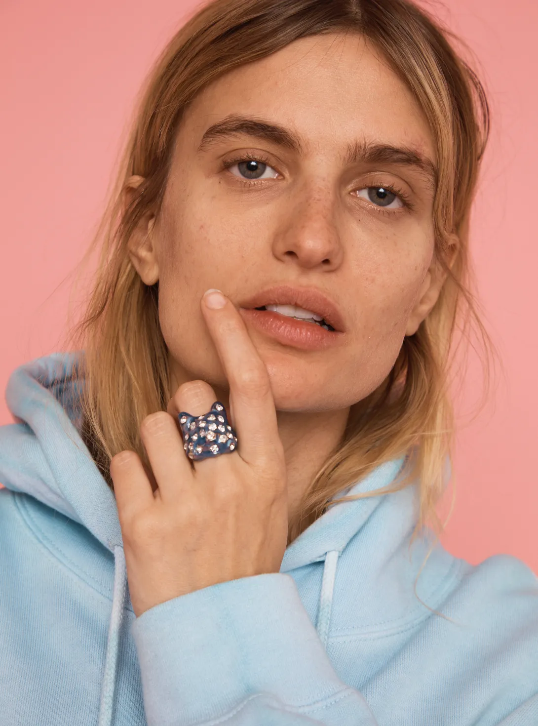 SEA BLUE PUFFY BUNNY RING