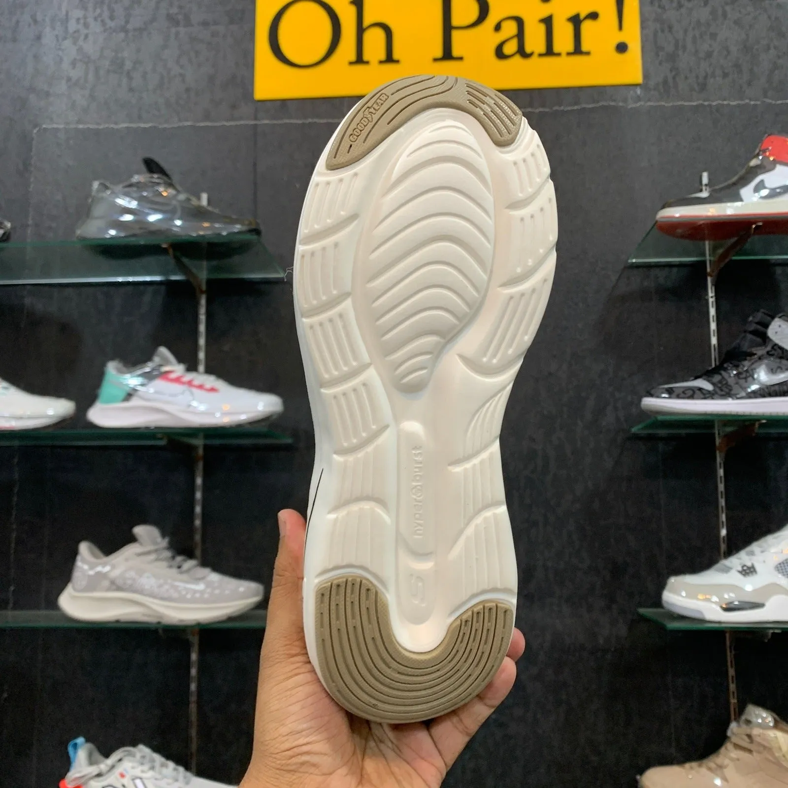 Sketcher Hyper Burst Bounder 2.0 Khaki